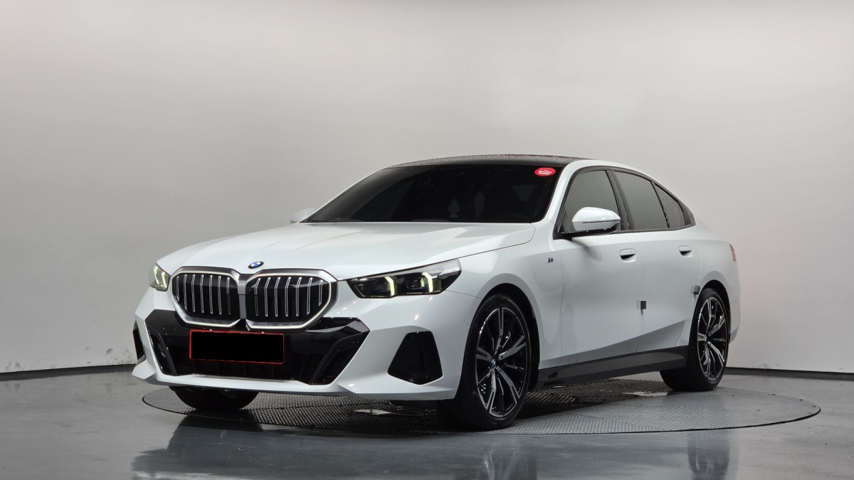 BMW 5 Series, 2025 — купить в Санкт-Петербурге под ключ