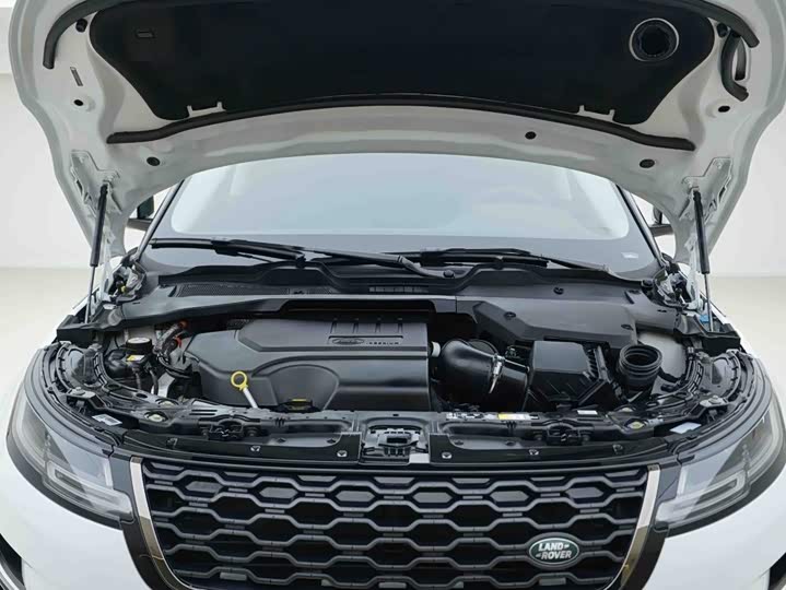 Land Rover Range Rover Evoque L, 2023 — фото 7 из 9