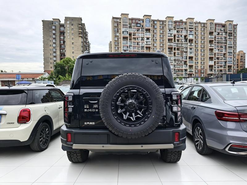 BAIC Beijing BJ40 Hybrid, 2025 — фото 5 из 12