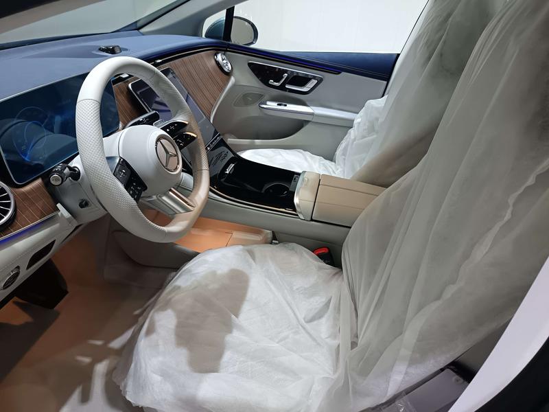 Mercedes-Benz EQE, 2025 — фото 9 из 12