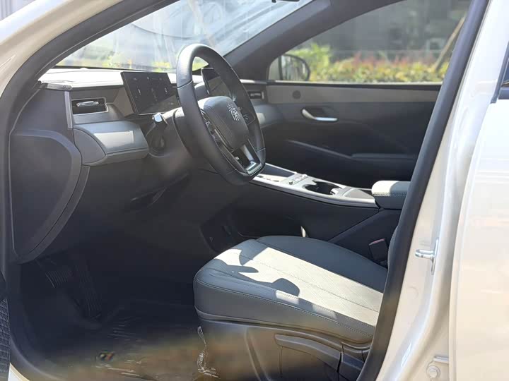 BYD Qin Plus, 2025 — фото 3 из 3