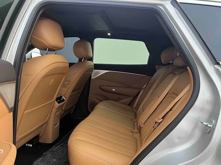 Dongfeng Aeolus L8, 2025 — фото 6 из 9