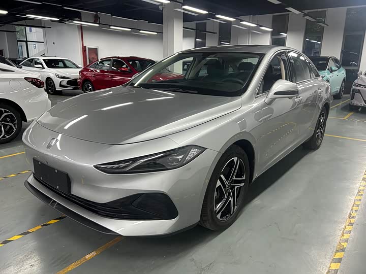 Roewe D7, 2026 — купить в Калуге под ключ