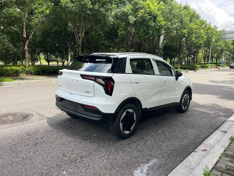 Geely Geometry E Firefly, 2024 — фото 6 из 10
