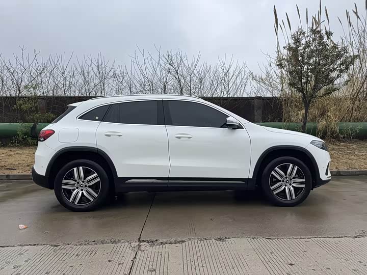 Mercedes-Benz EQA, 2023 — фото 8 из 9