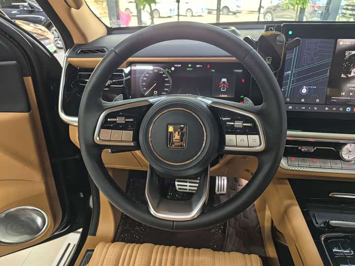 Tank 500 Hybrid, 2024 — фото 9 из 9