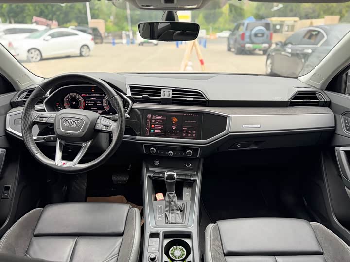 Audi Q3 Sportback, 2022 — фото 6 из 9