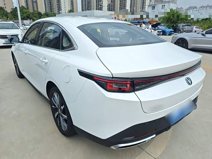 Changan Eado Plus, 2025 — фото 5 из 9