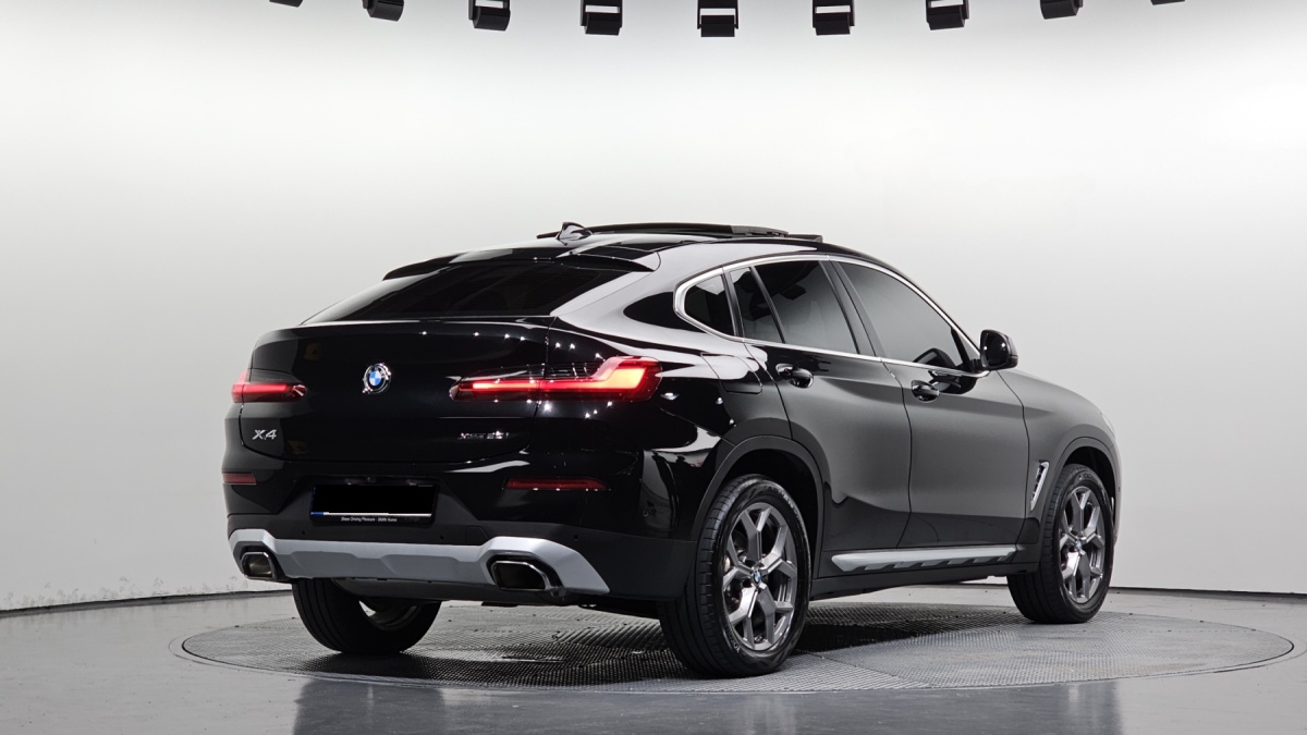BMW X4, 2022 — фото 2 из 12
