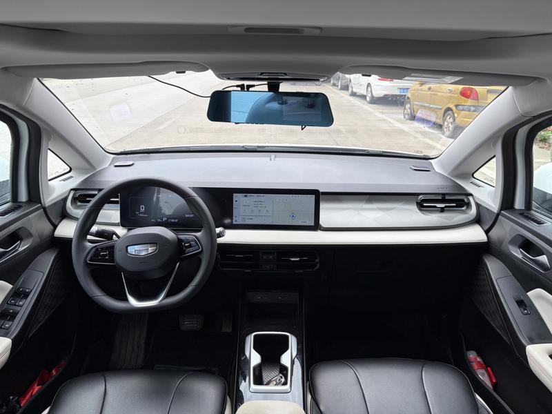 Geely Geometry E Firefly, 2023 — фото 7 из 10