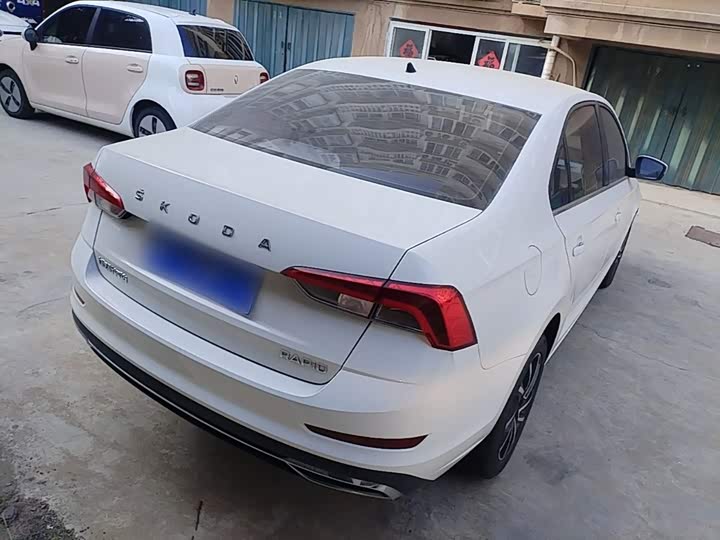 Skoda Rapid, 2022 — фото 7 из 9