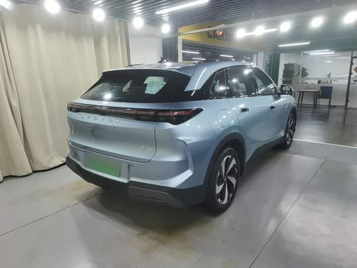 BAIC Arcfox Alpha T5, 2026 — фото 7 из 9