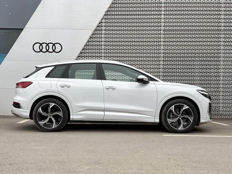 Audi Q4 e-tron, 2024 — фото 6 из 11