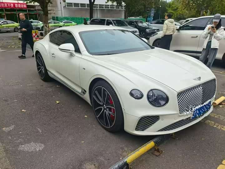 Bentley Continental GT, 2022 — купить в Перми под ключ