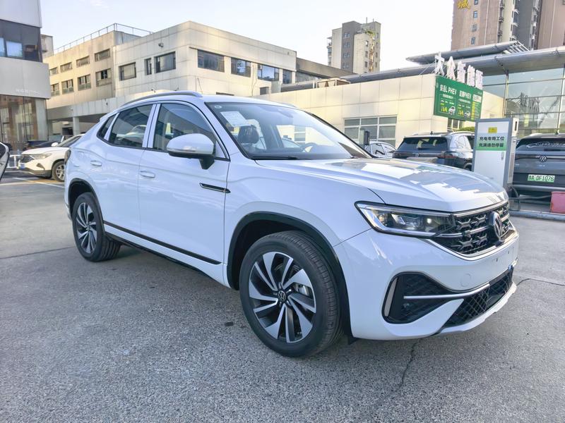Volkswagen Tayron X, 2025 — фото 3 из 12
