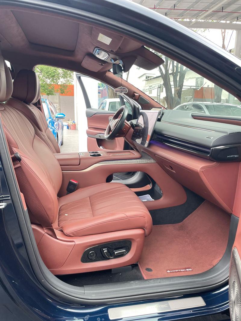 GAC Hyptec HL, 2025 — фото 9 из 12