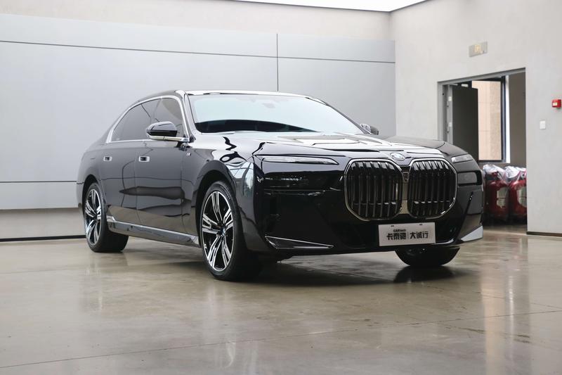 BMW 7 Series, 2024 — фото 3 из 12