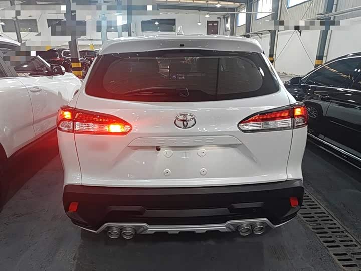 Toyota Corolla Cross, 2024 — фото 4 из 9