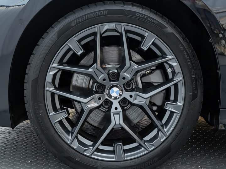 BMW 3 Series, 2025 — фото 9 из 9