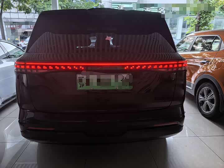 Dongfeng Yipai eπ 008, 2025 — фото 8 из 9