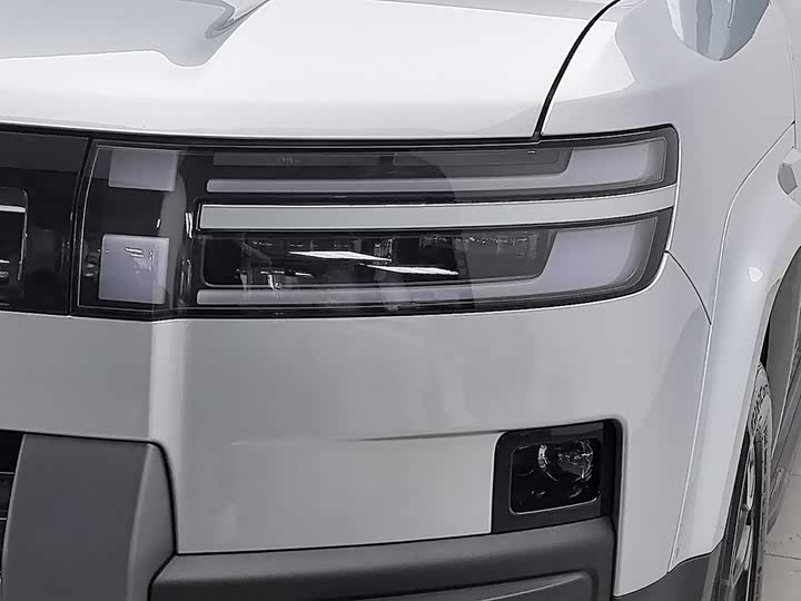 BYD FangChengBao Titanium 7 (Tai 7), 2026 — фото 7 из 9