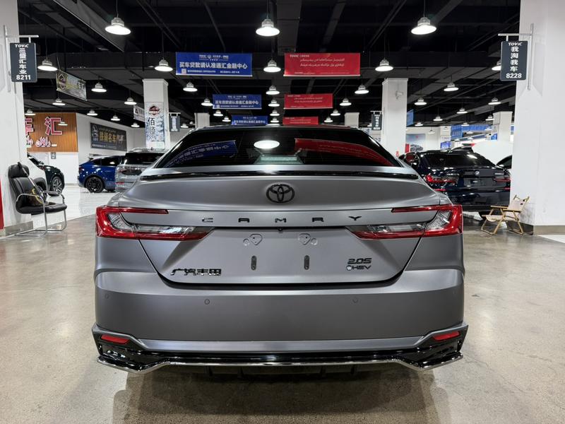 Toyota Camry, 2024 — фото 5 из 12