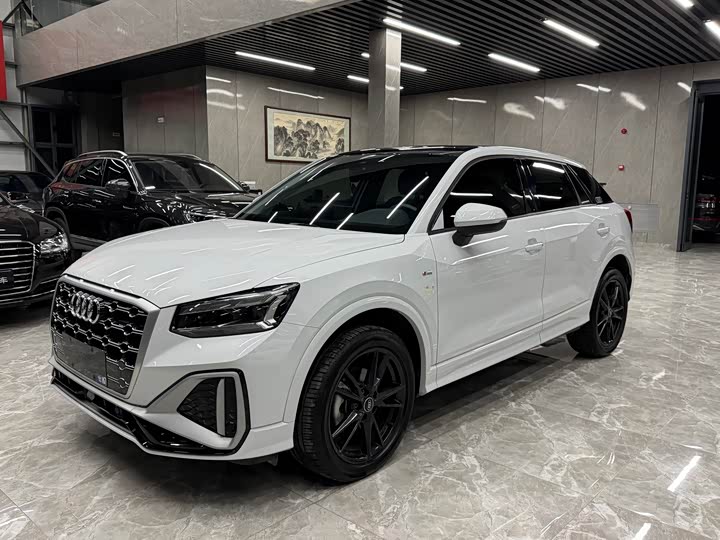 Audi Q2L, 2022 — купить в Санкт-Петербурге под ключ