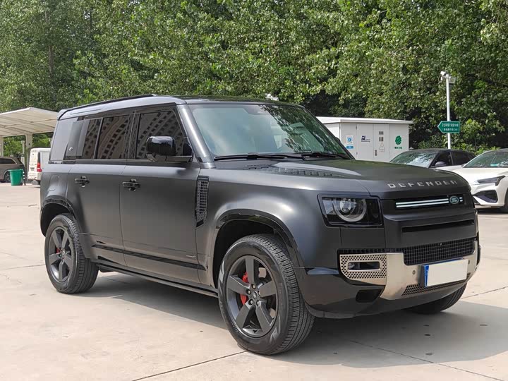 Land Rover Defender, 2024 — фото 3 из 9