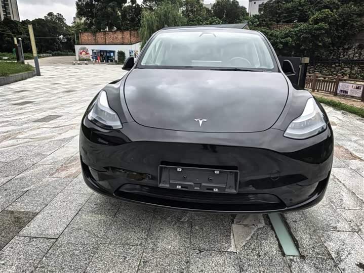 Tesla Model Y, 2022 — фото 2 из 9