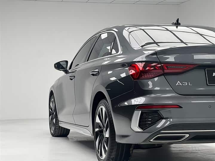 Audi A3, 2023 — фото 8 из 9