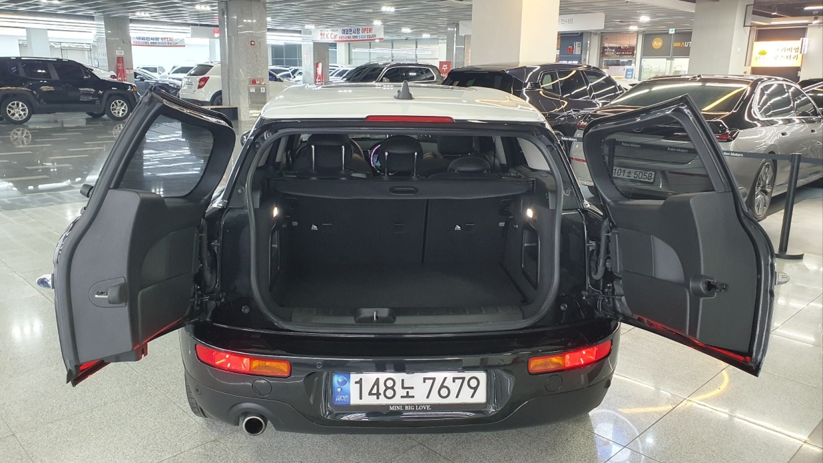 Mini Clubman, 2023 — фото 9 из 12