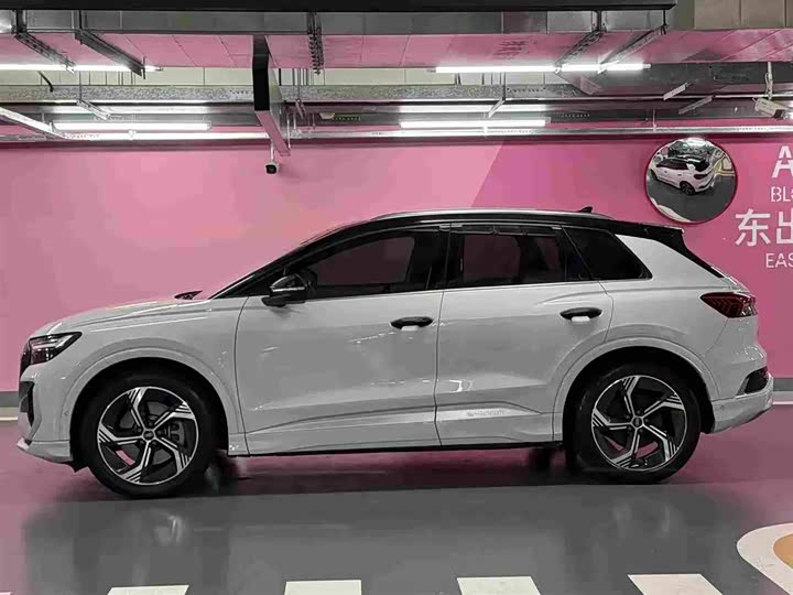 Audi Q4 e-tron, 2023 — фото 3 из 9