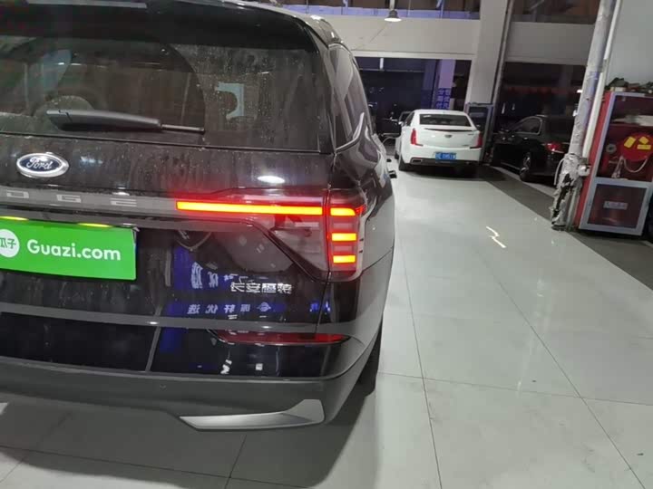 Ford Edge, 2023 — фото 8 из 9