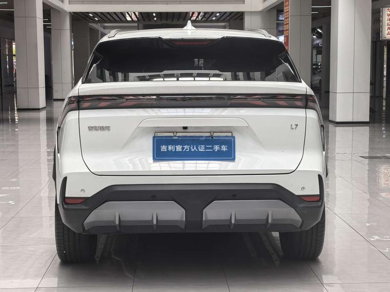 Geely Galaxy L7, 2024 — фото 5 из 12