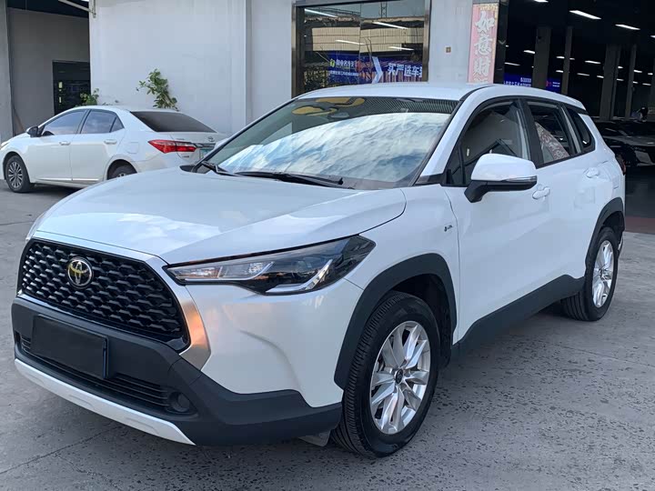 Toyota Corolla Cross, 2024 — купить в Санкт-Петербурге под ключ