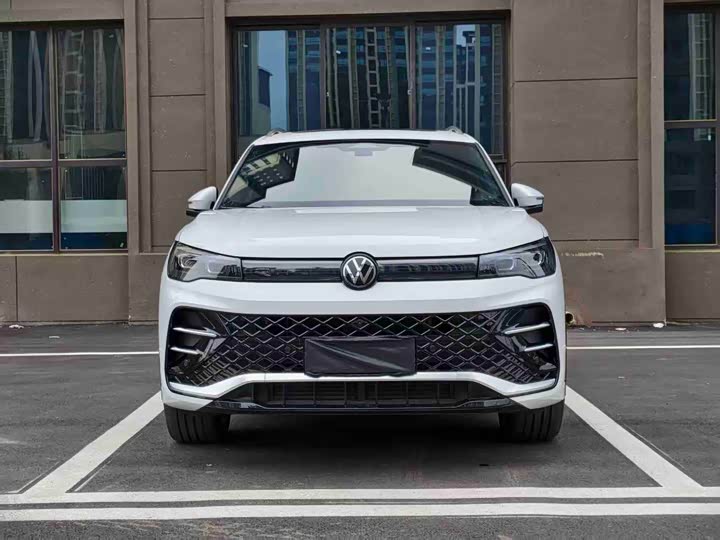 Volkswagen Tiguan L Pro, 2025 — фото 2 из 9