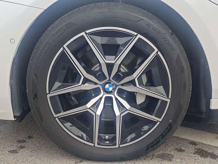 BMW i5, 2025 — фото 9 из 9