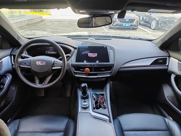 Cadillac CT5, 2023 — фото 7 из 9