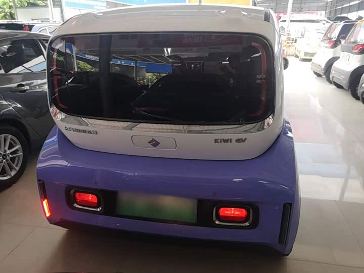Baojun KiWi EV, 2024 — фото 6 из 9