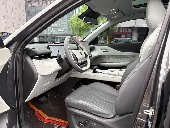 Changan UNI-Z Hybrid, 2024 — фото 4 из 9