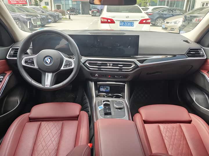 BMW i3, 2024 — фото 9 из 9
