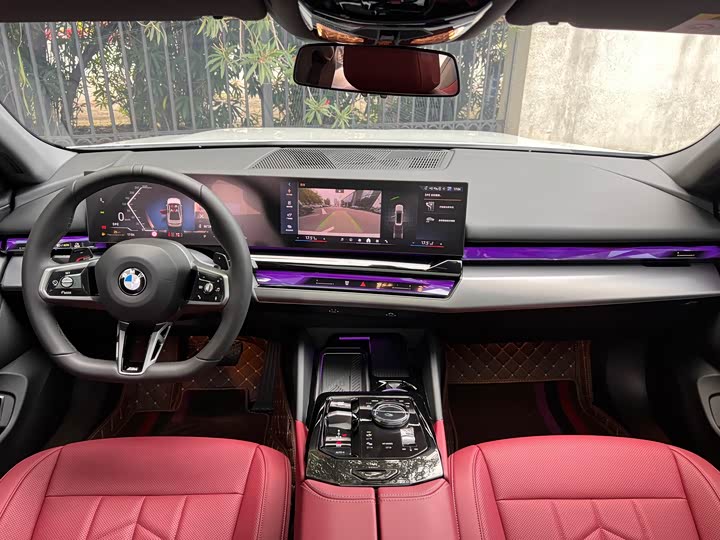 BMW 5 Series, 2025 — фото 5 из 9