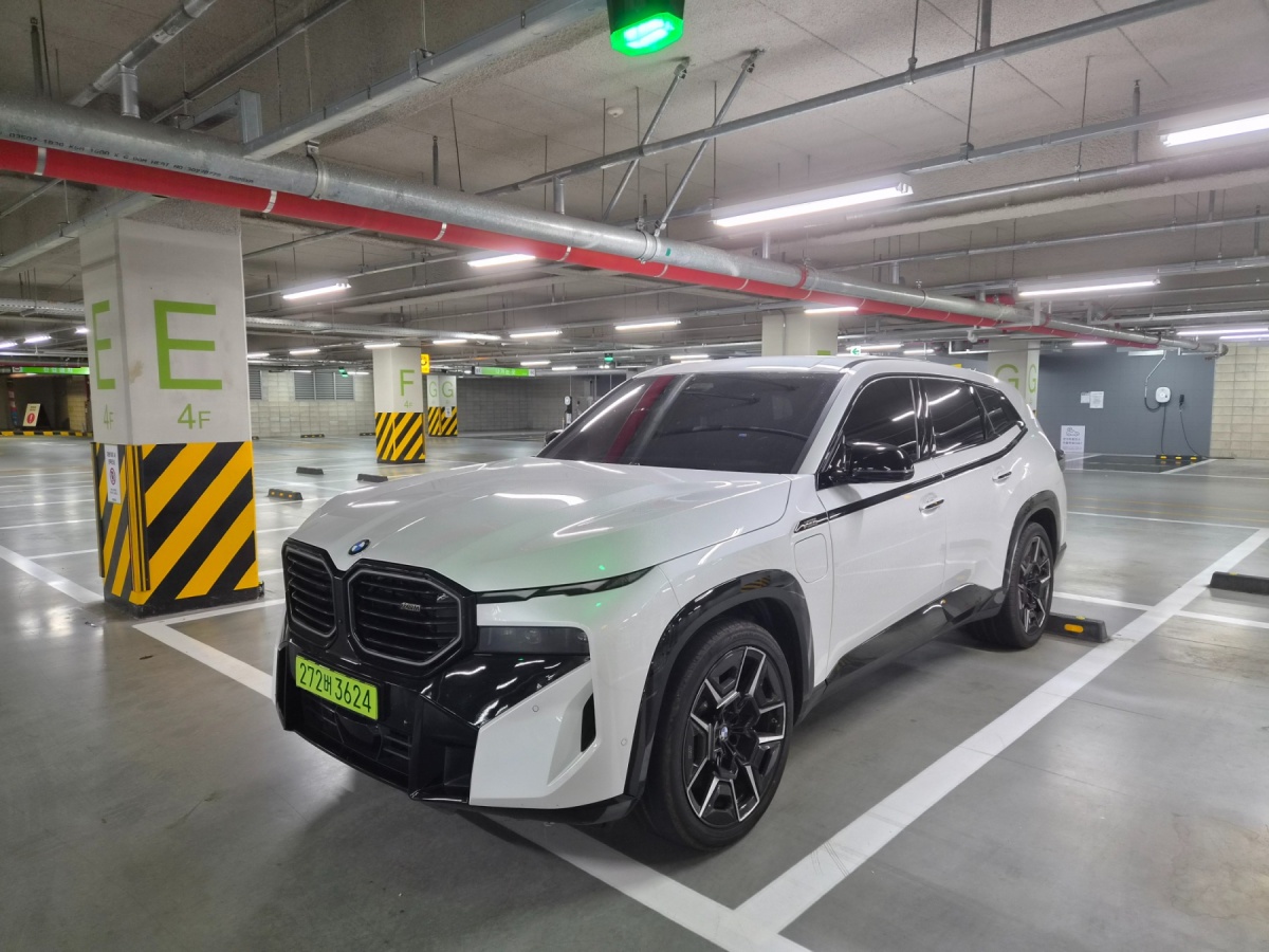 BMW XM, 2025 — фото 2 из 12