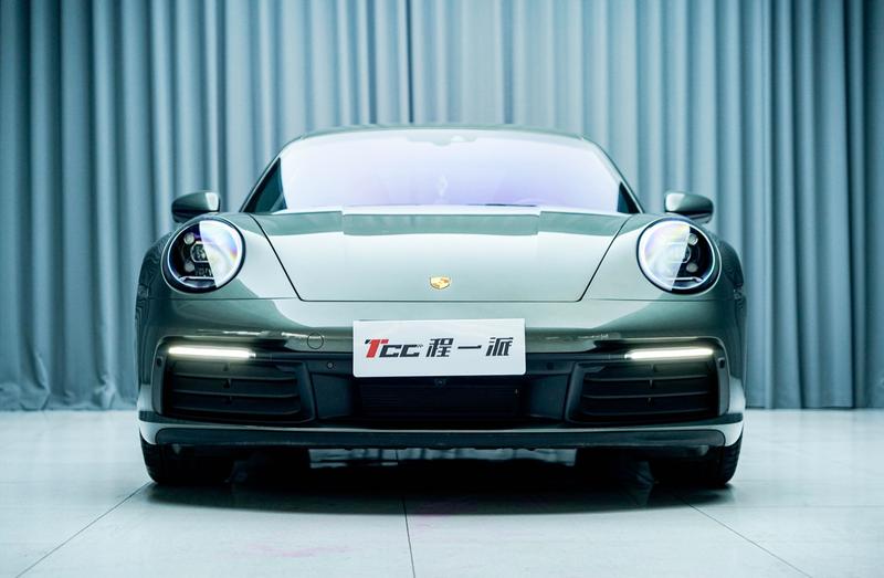 Porsche 911, 2022 — фото 2 из 9