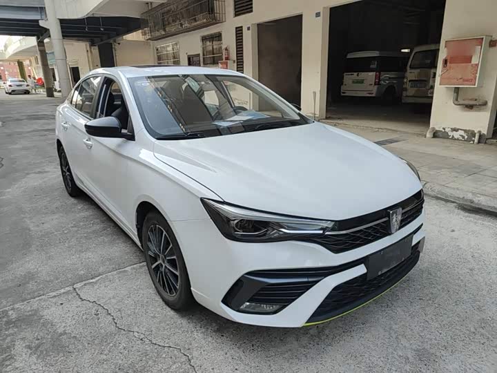 Roewe i5, 2023 — фото 4 из 9