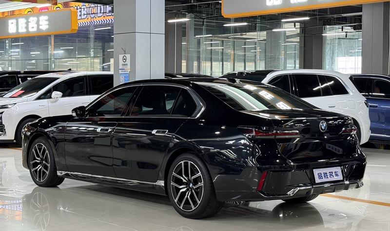 BMW 7 Series, 2023 — фото 4 из 11