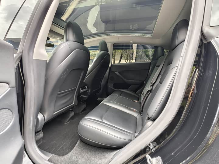 Tesla Model Y, 2022 — фото 6 из 9