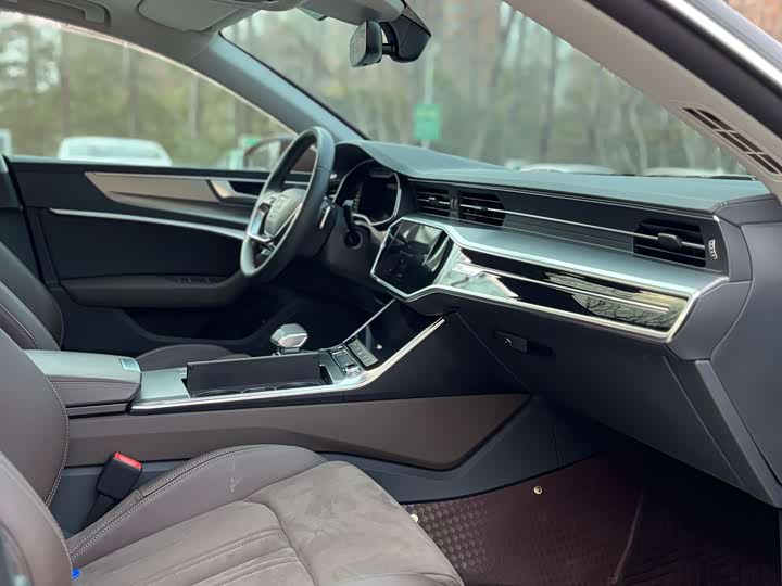 Audi A7L, 2023 — фото 5 из 9