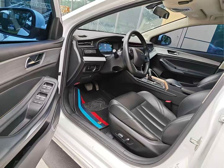 Chery Omoda S5 (Arrizo 5 Plus), 2022 — фото 4 из 9
