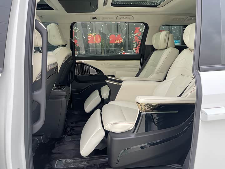 GAC Trumpchi E9, 2023 — фото 6 из 9